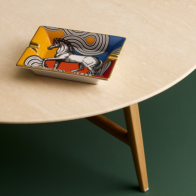 新品未使用 HERMESエルメス 灰皿＜シュヴァル・コスミック＞ 灰皿 《シュヴァル・コスミック》 | Hermès - エルメス-公式サイト